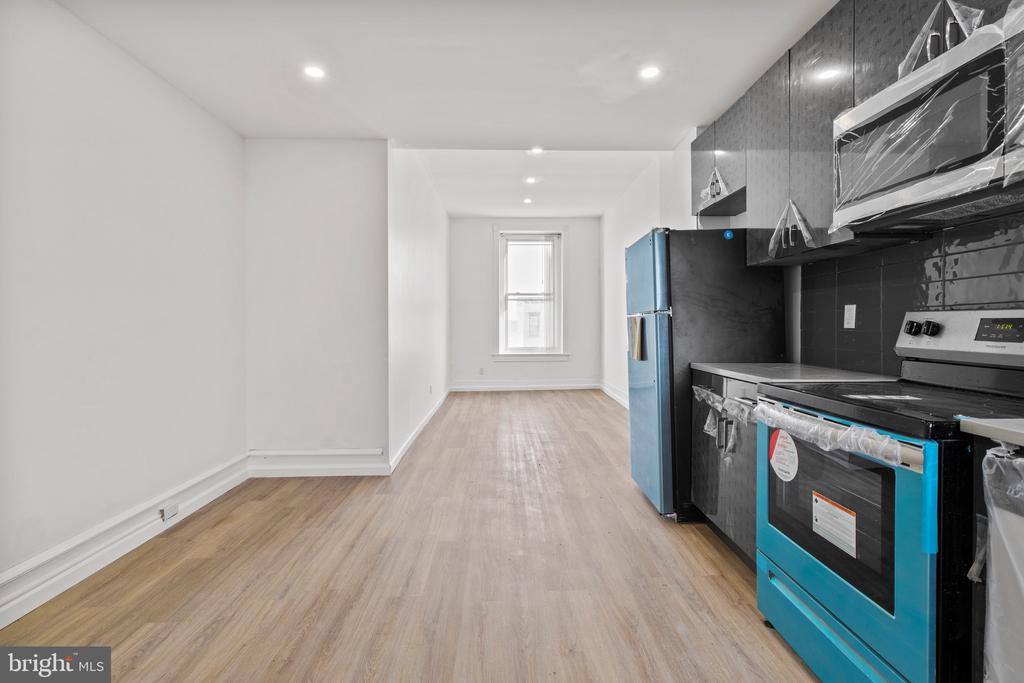 1602 S BROAD STREET Unit: 3