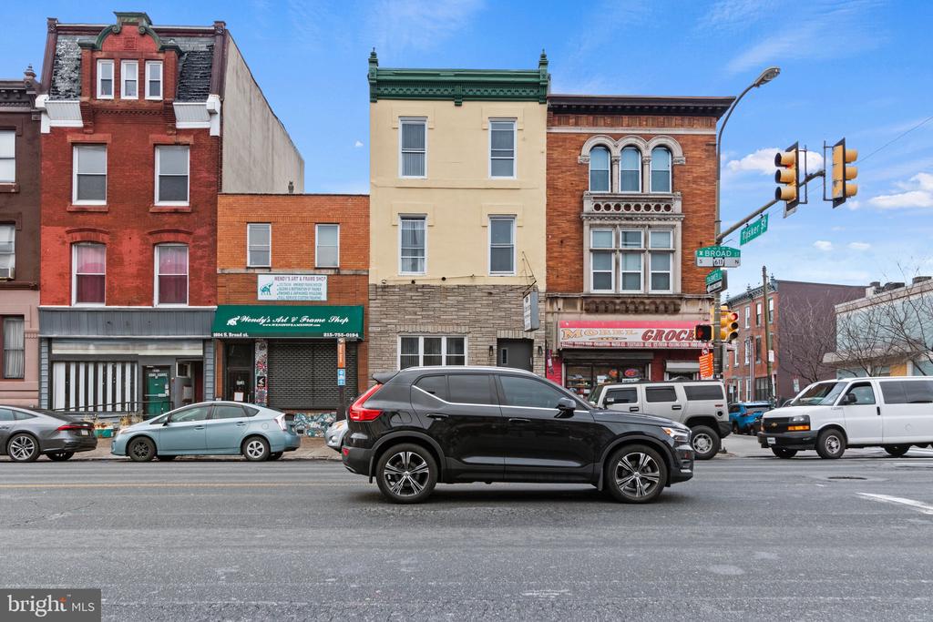 1602 S BROAD STREET Unit: 2