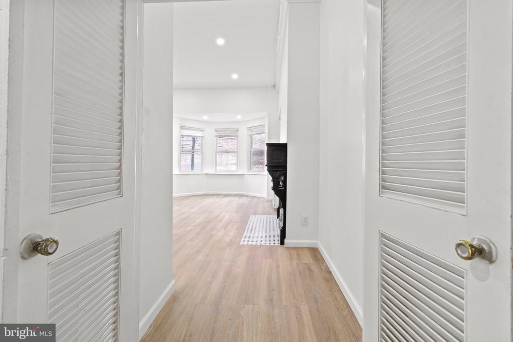 1602 S BROAD STREET Unit: 2
