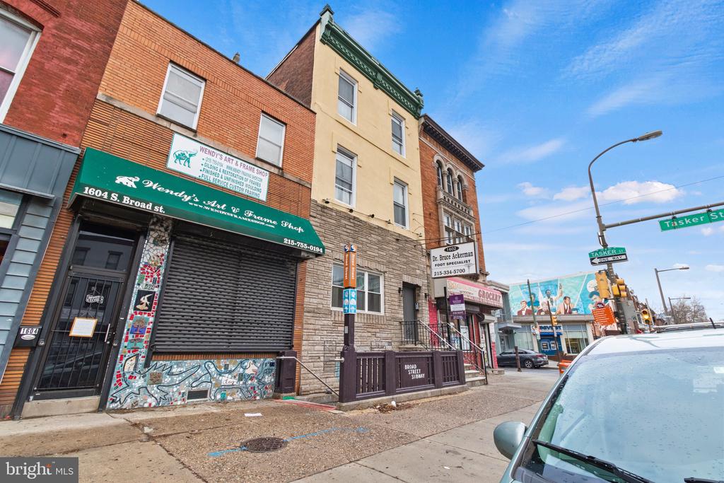 1602 S BROAD STREET Unit: 2