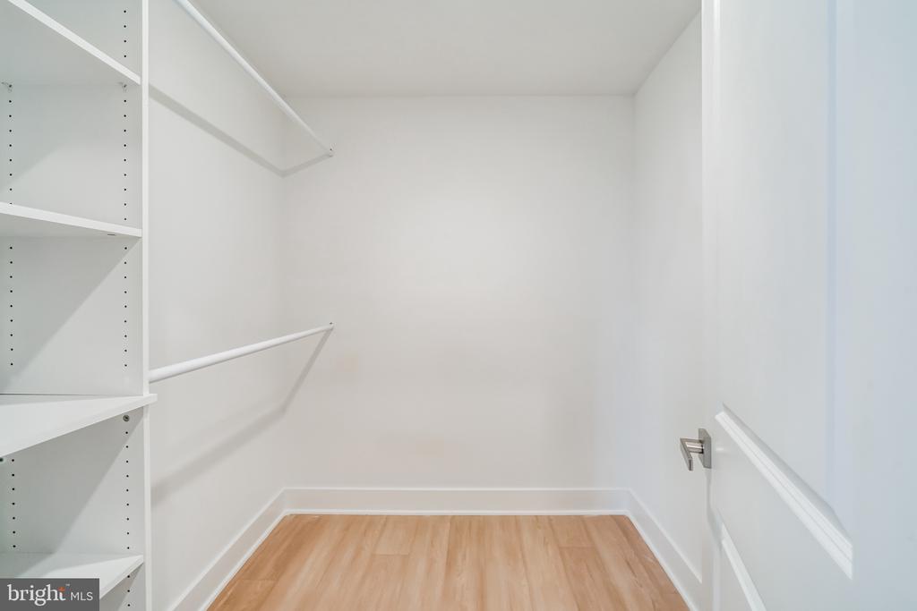 646 N 32ND STREET Unit: 13