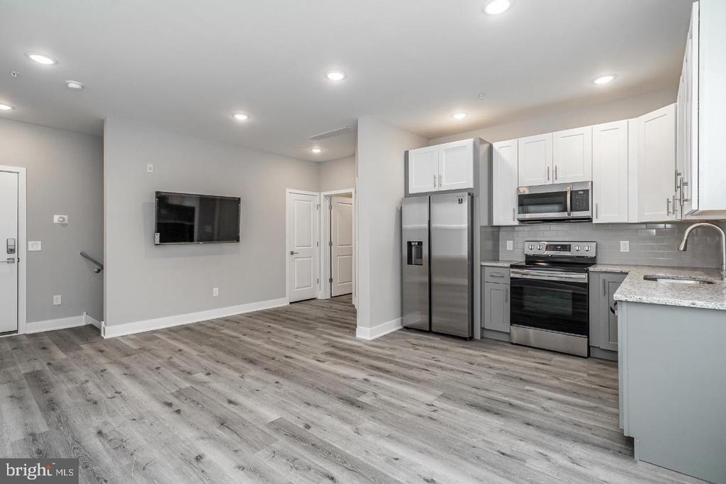 616 N UNION STREET Unit: B