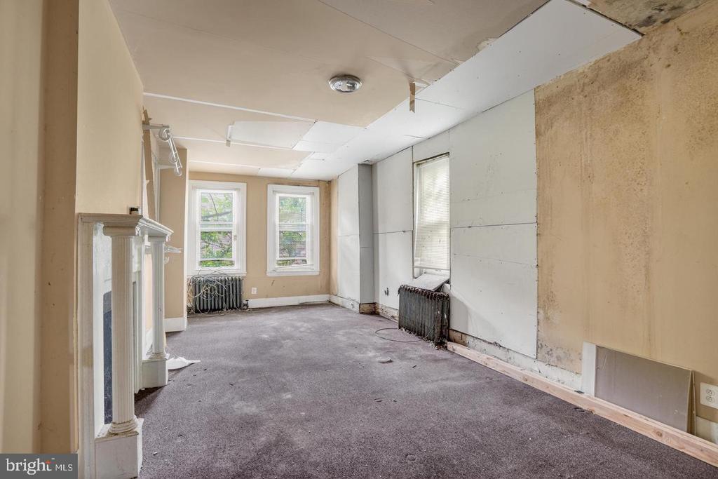 1958 ROWAN STREET