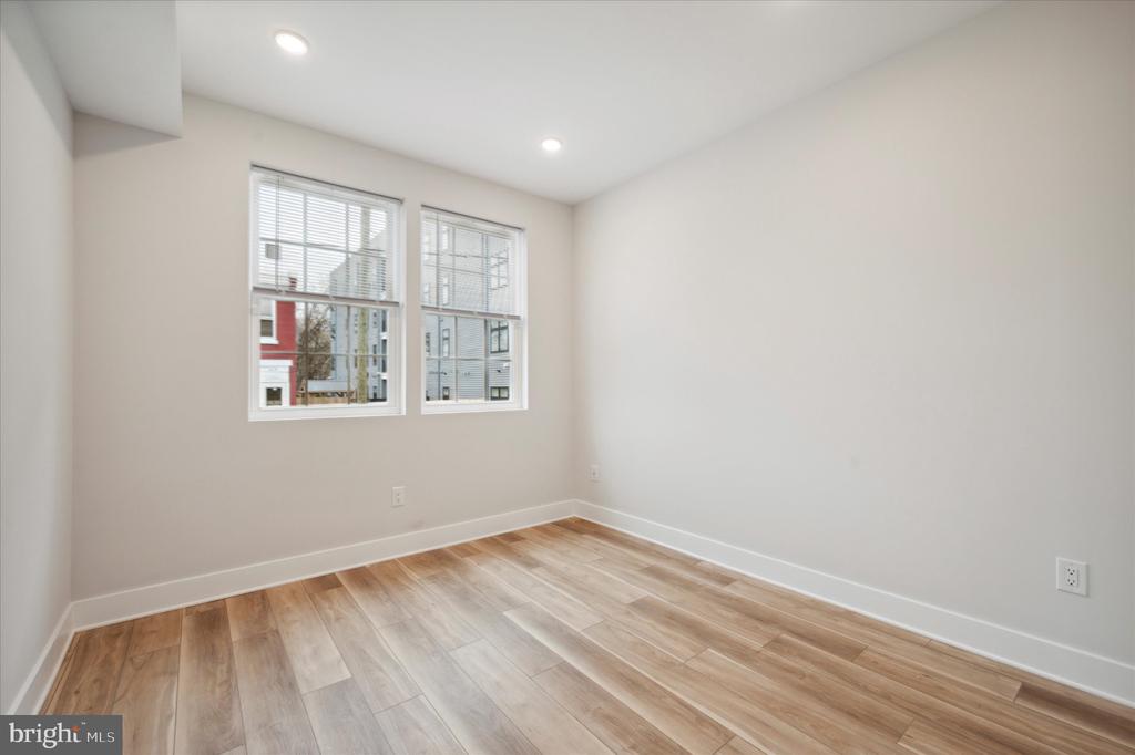 614 N UNION STREET Unit: 1