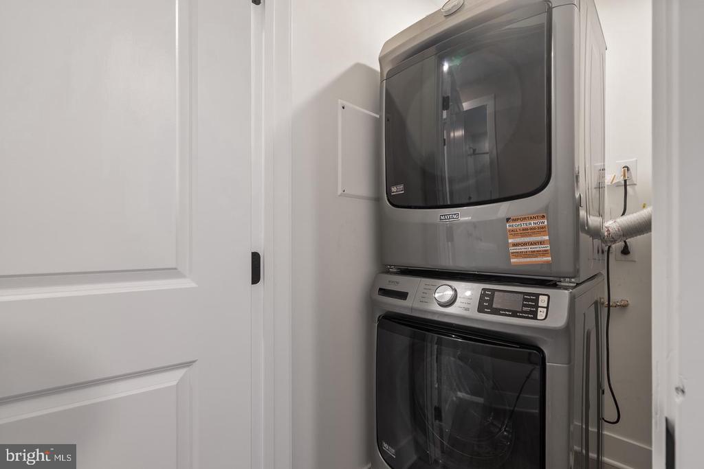 408-10 N FRONT STREET Unit: 10