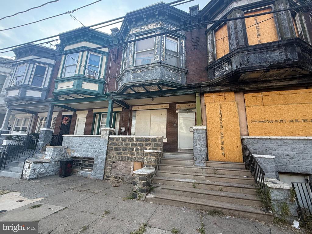 18 S 55TH STREET