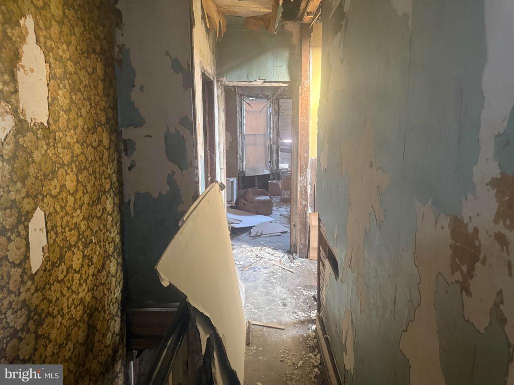 18 S 55TH STREET