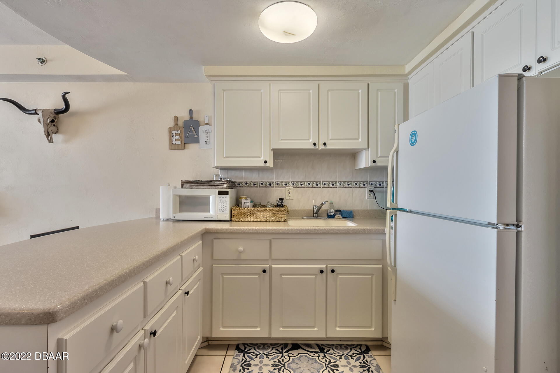 2700 N Atlantic Avenue, 307