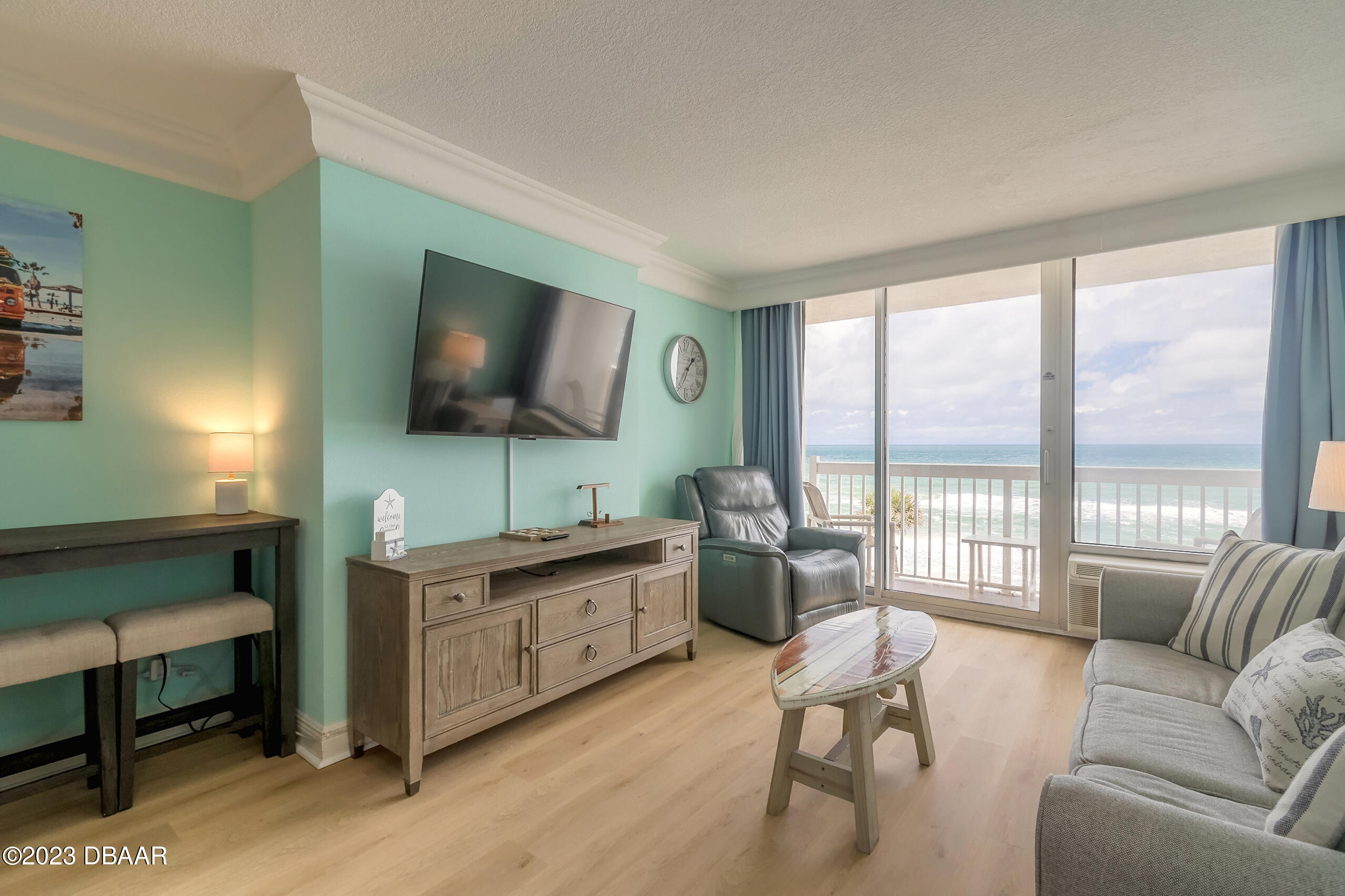 2700 N Atlantic Avenue, 558