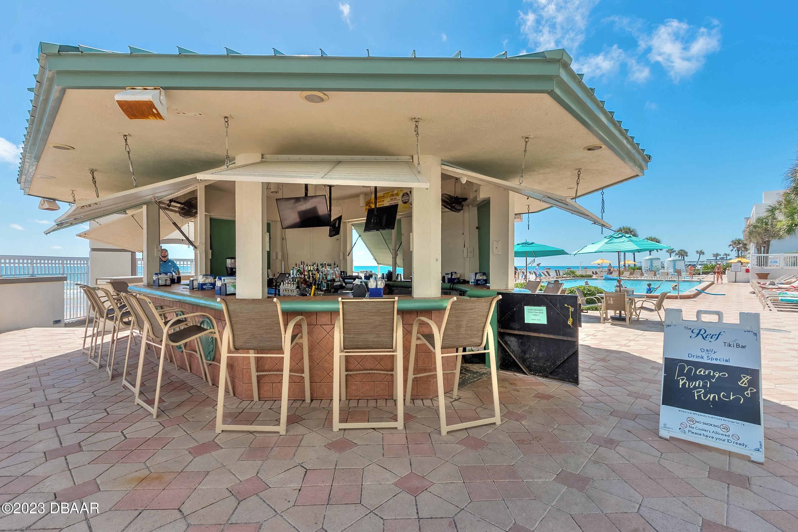 2700 N Atlantic Avenue, 558