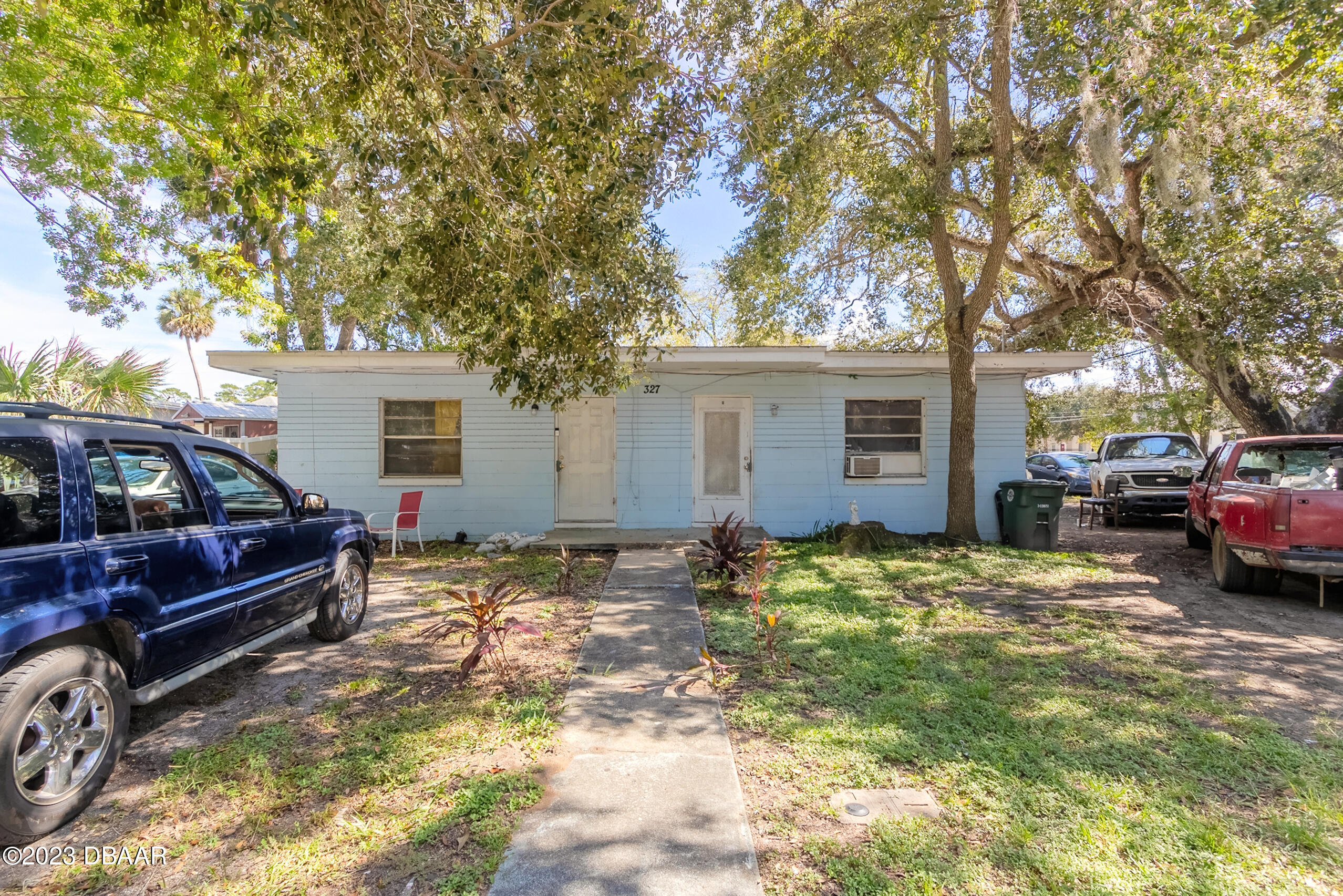 327 N Caroline Street
