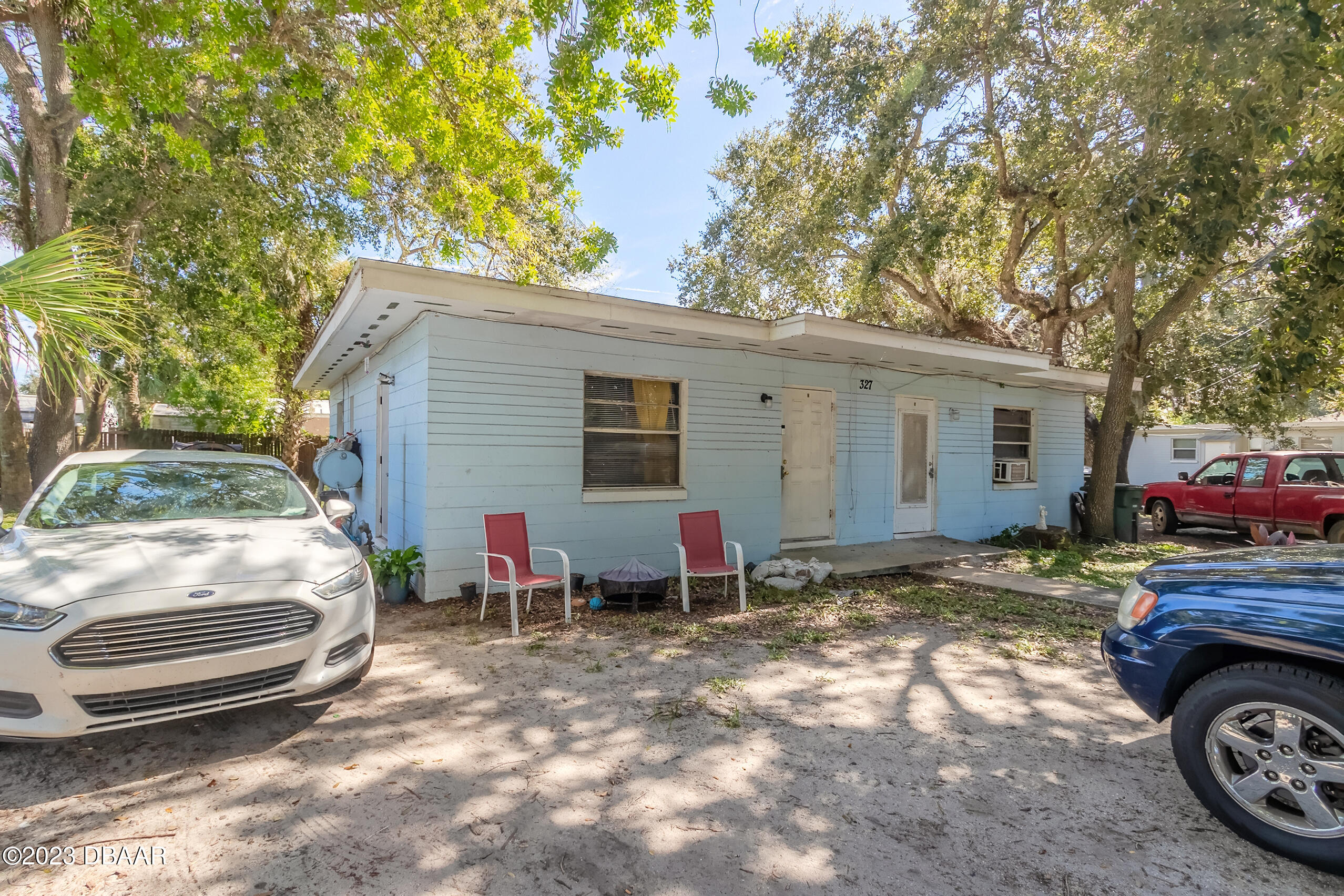 327 N Caroline Street