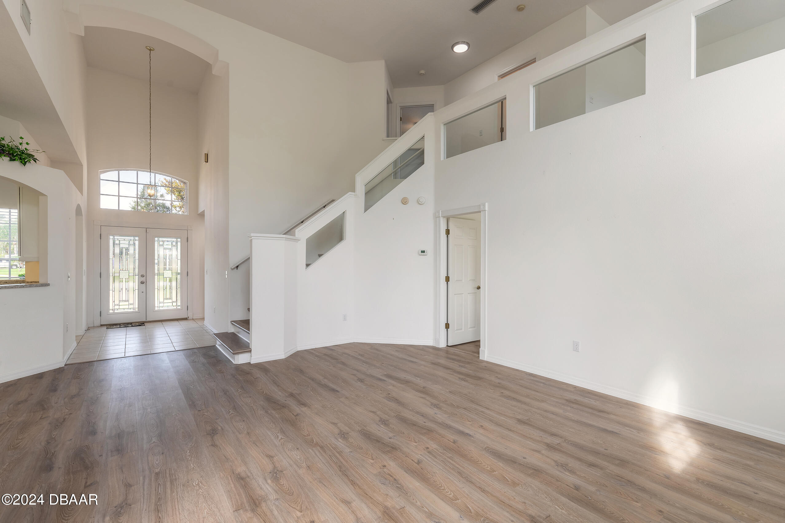 6180 Knotty Pine Court