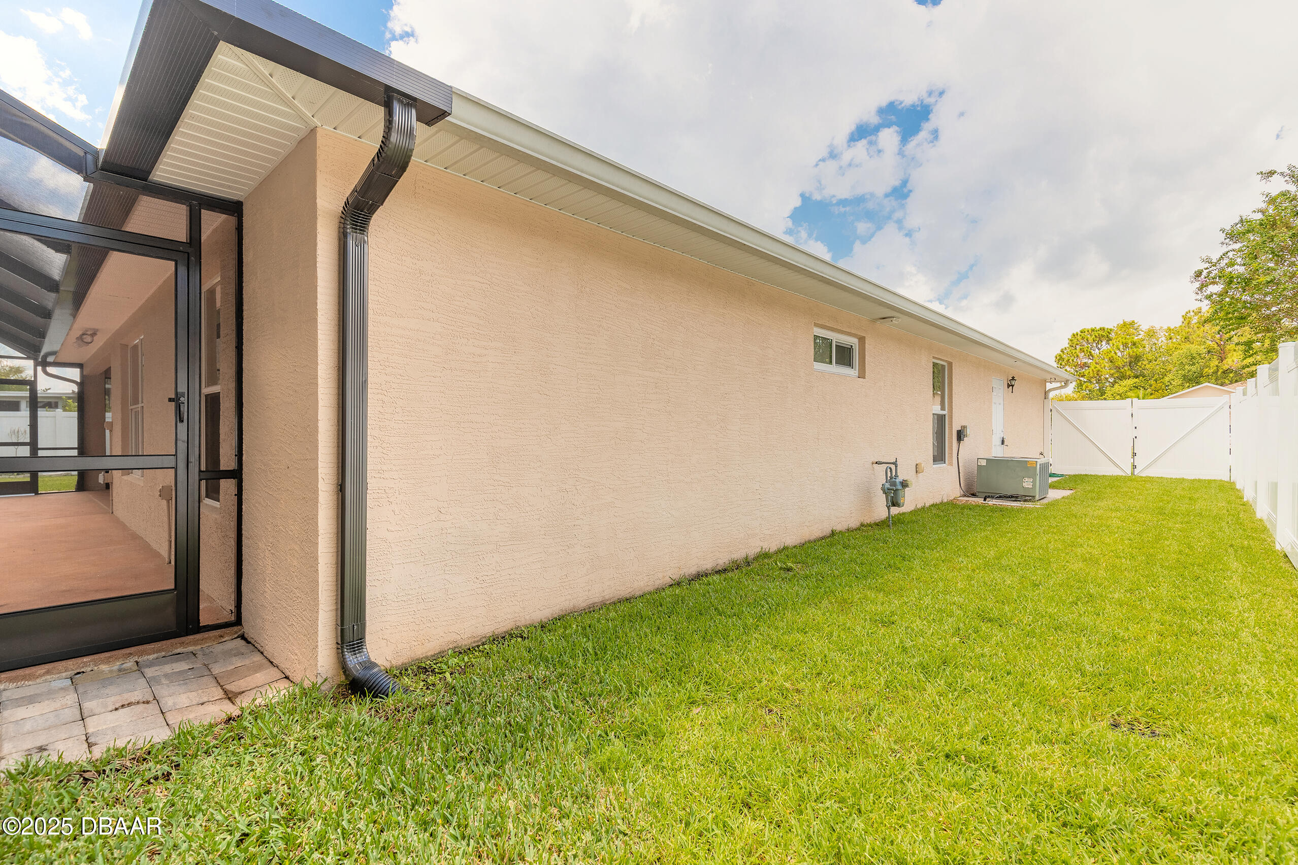 5452 St Regis Way
