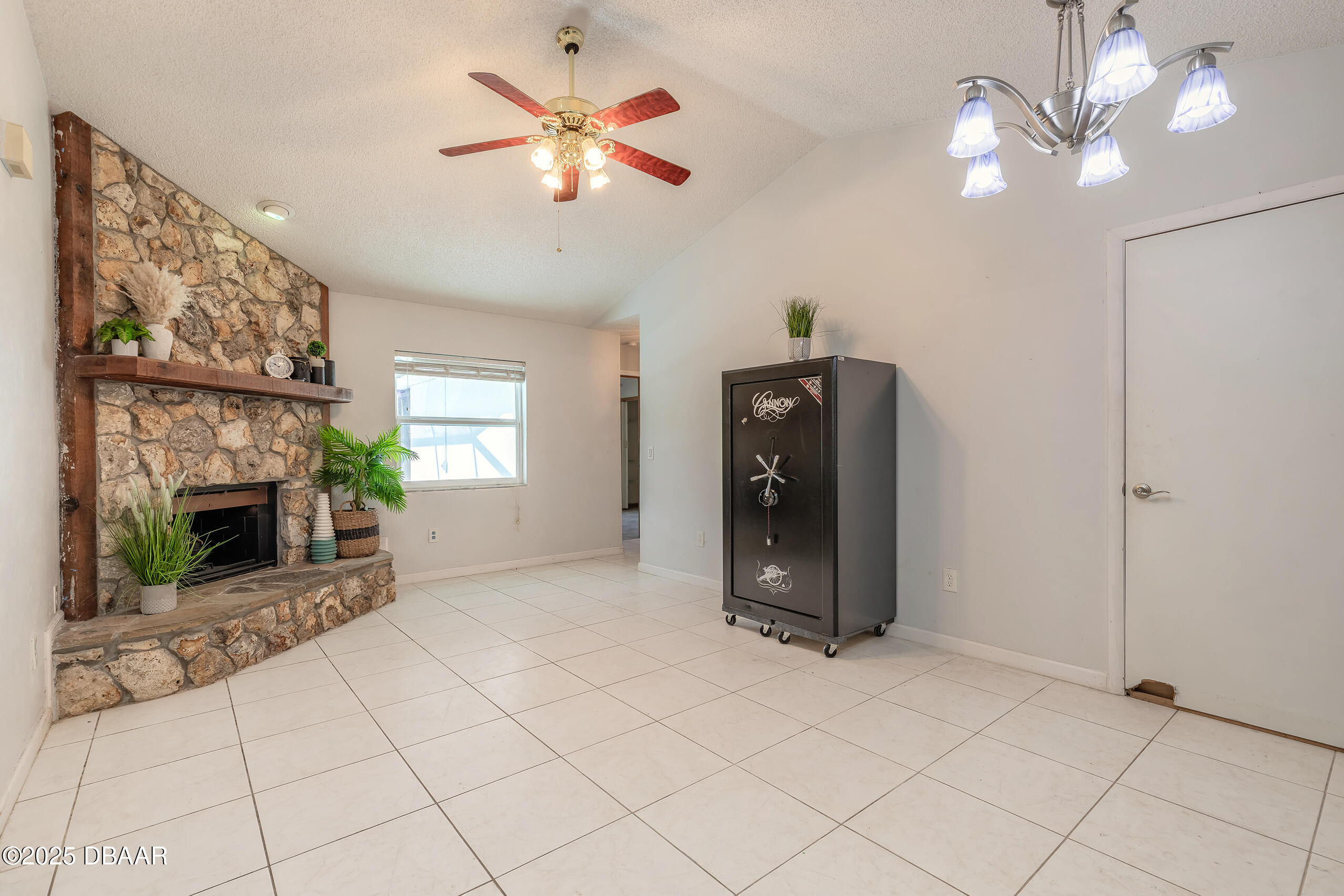 5560 Trail Side Drive