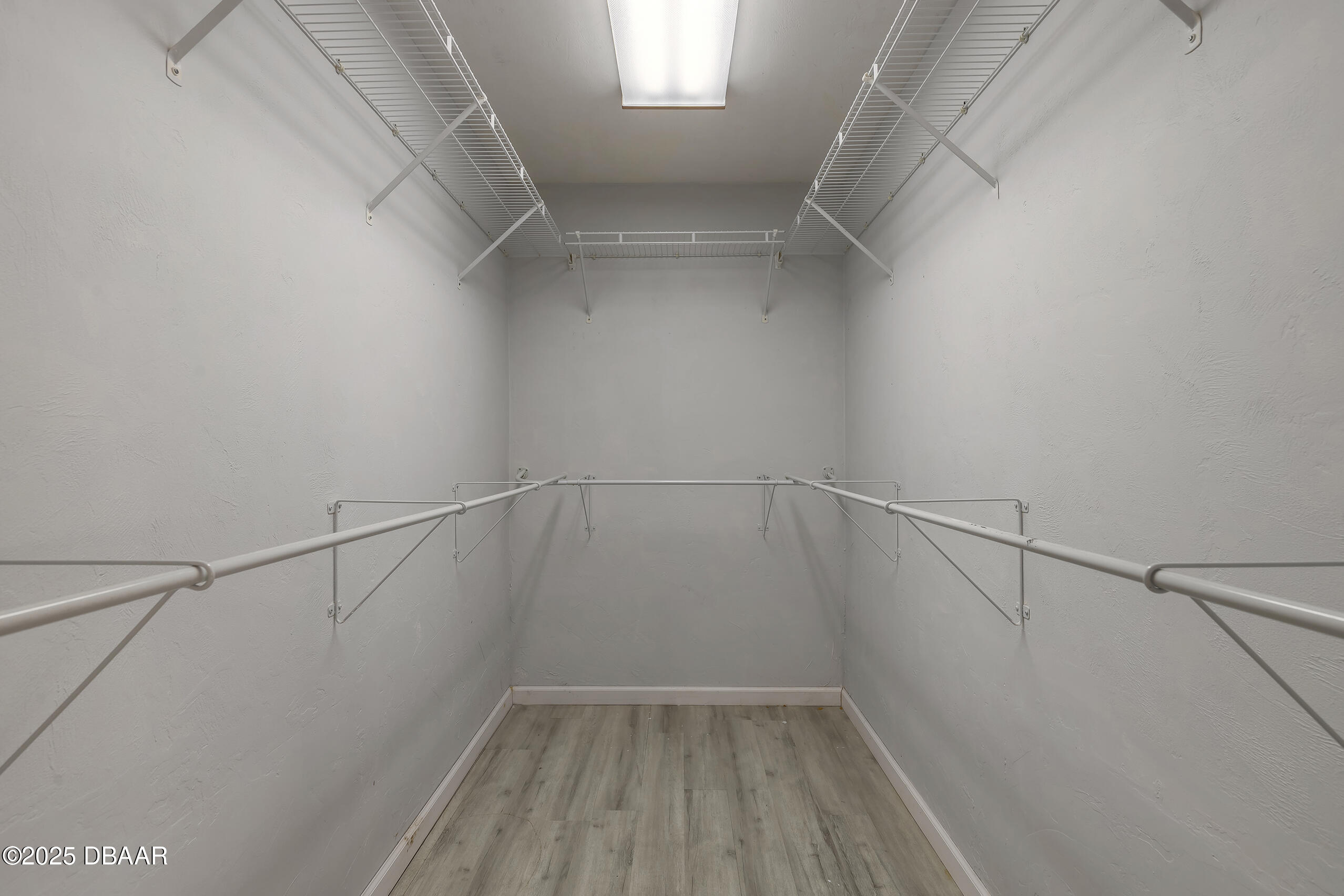 5560 Trail Side Drive