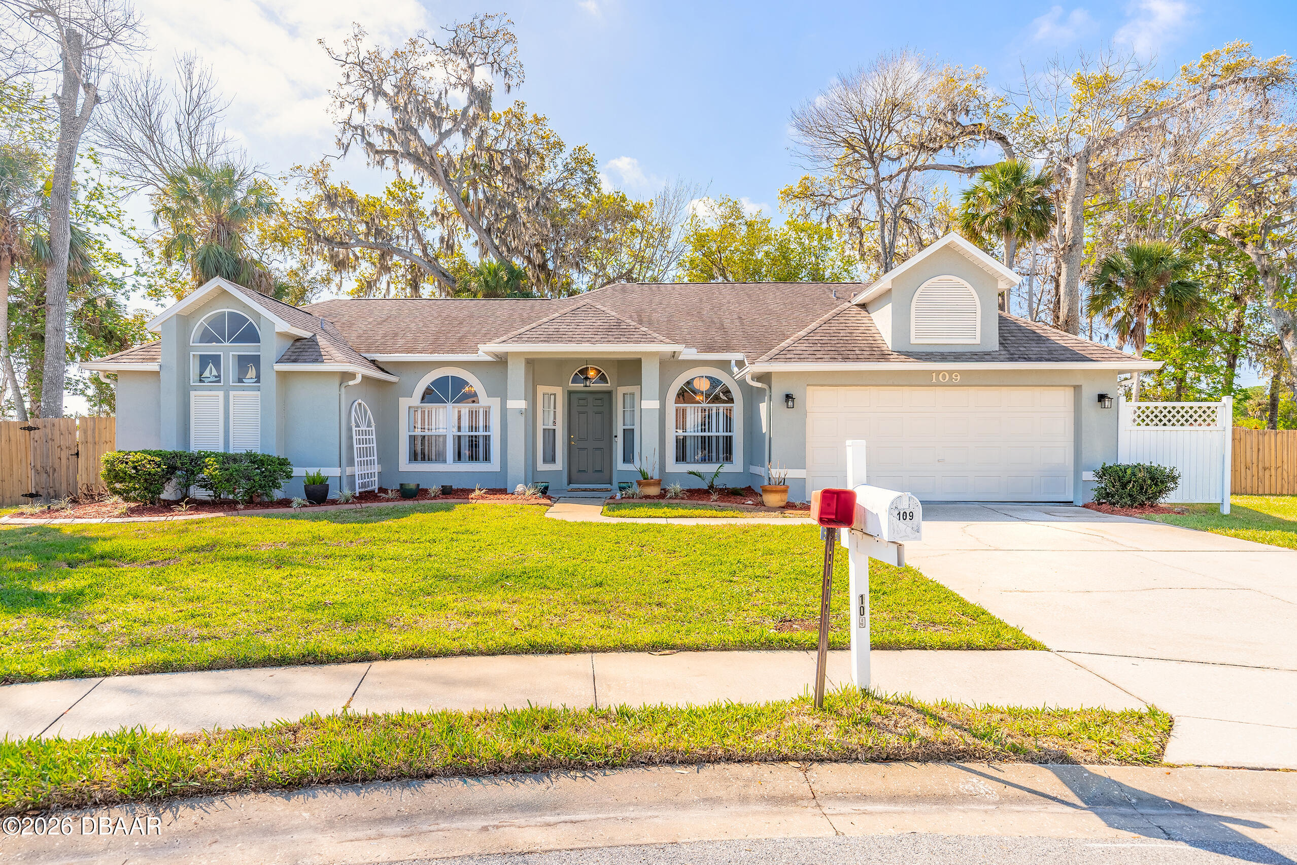 109 Brookhollow Circle