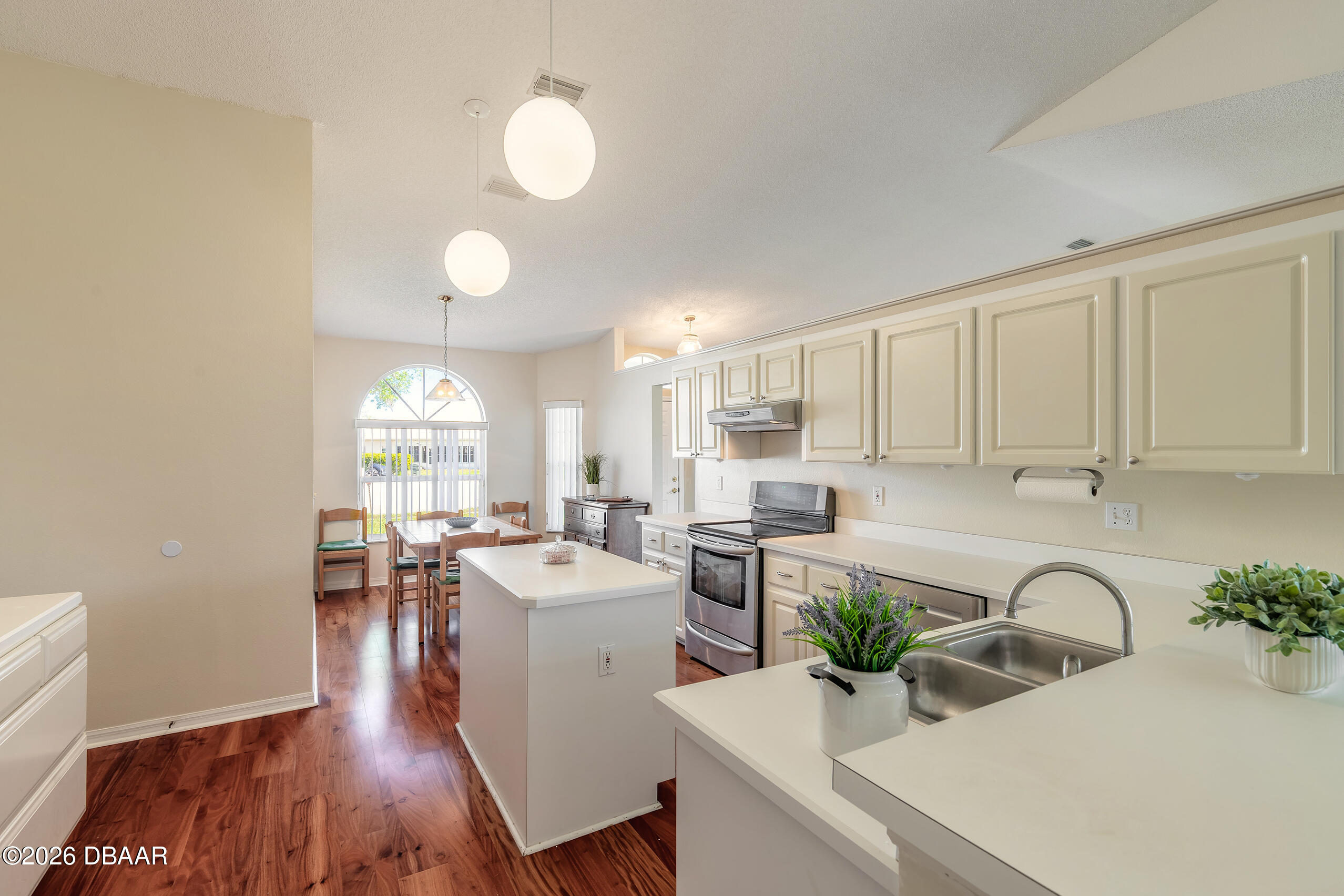 109 Brookhollow Circle