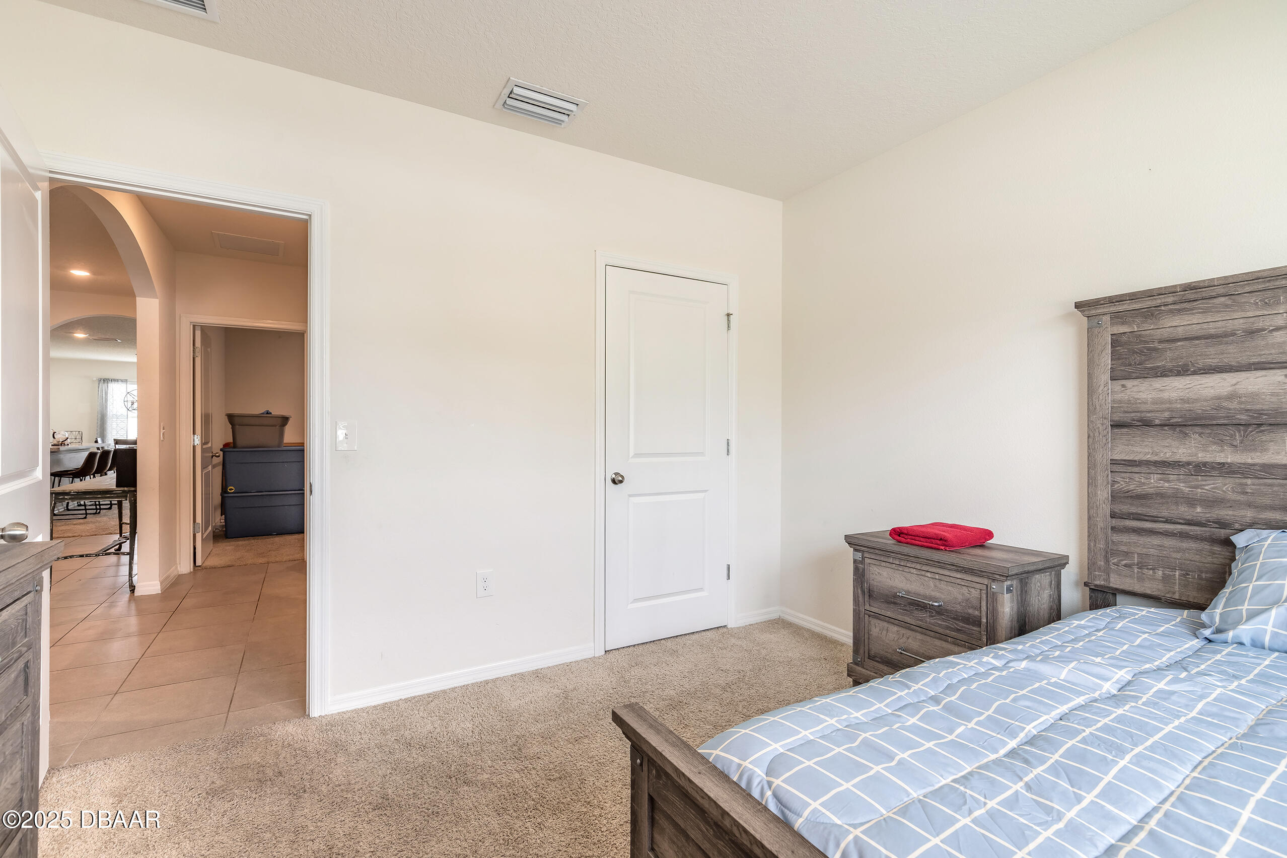 4273 NE 29th Place