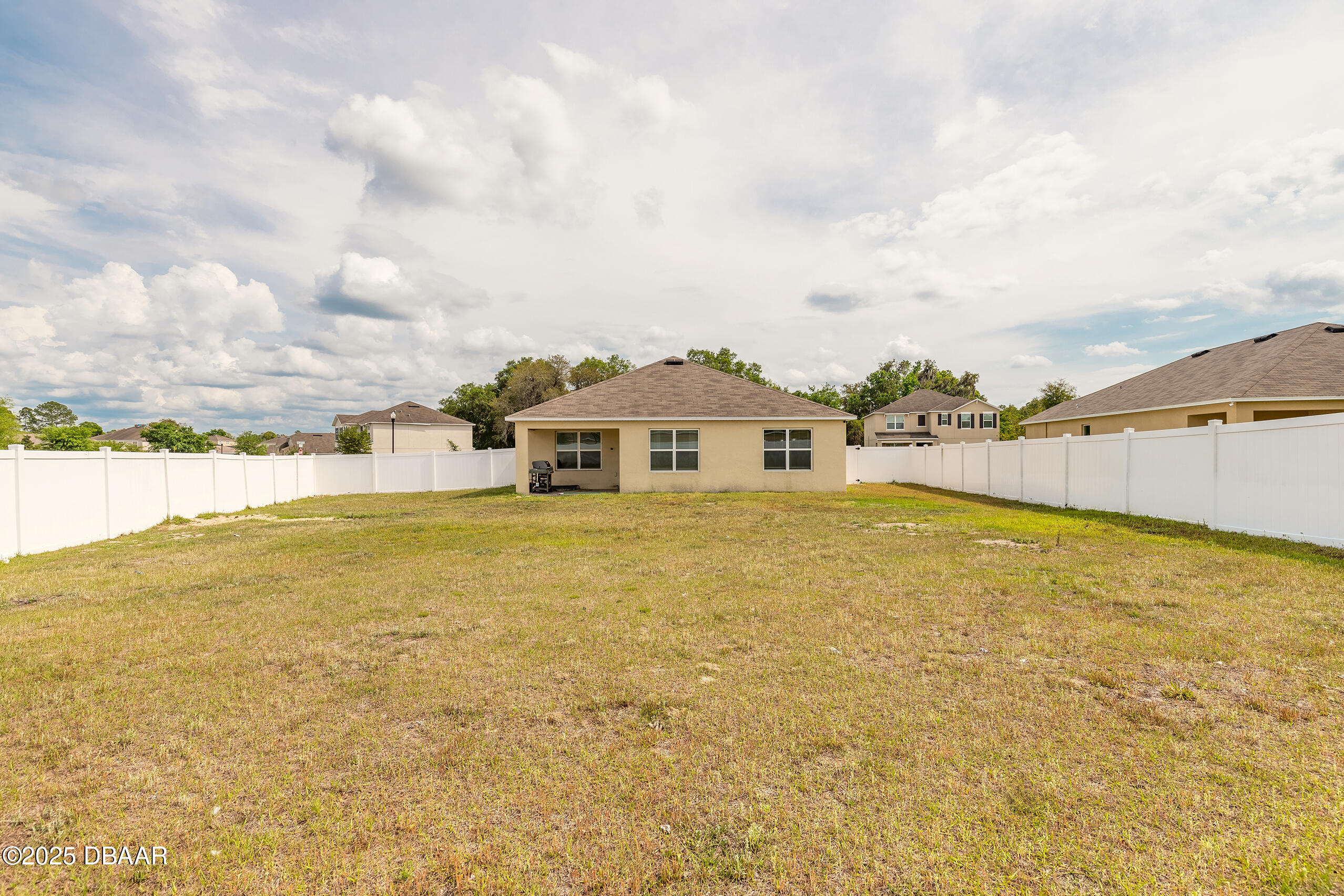 4273 NE 29th Place
