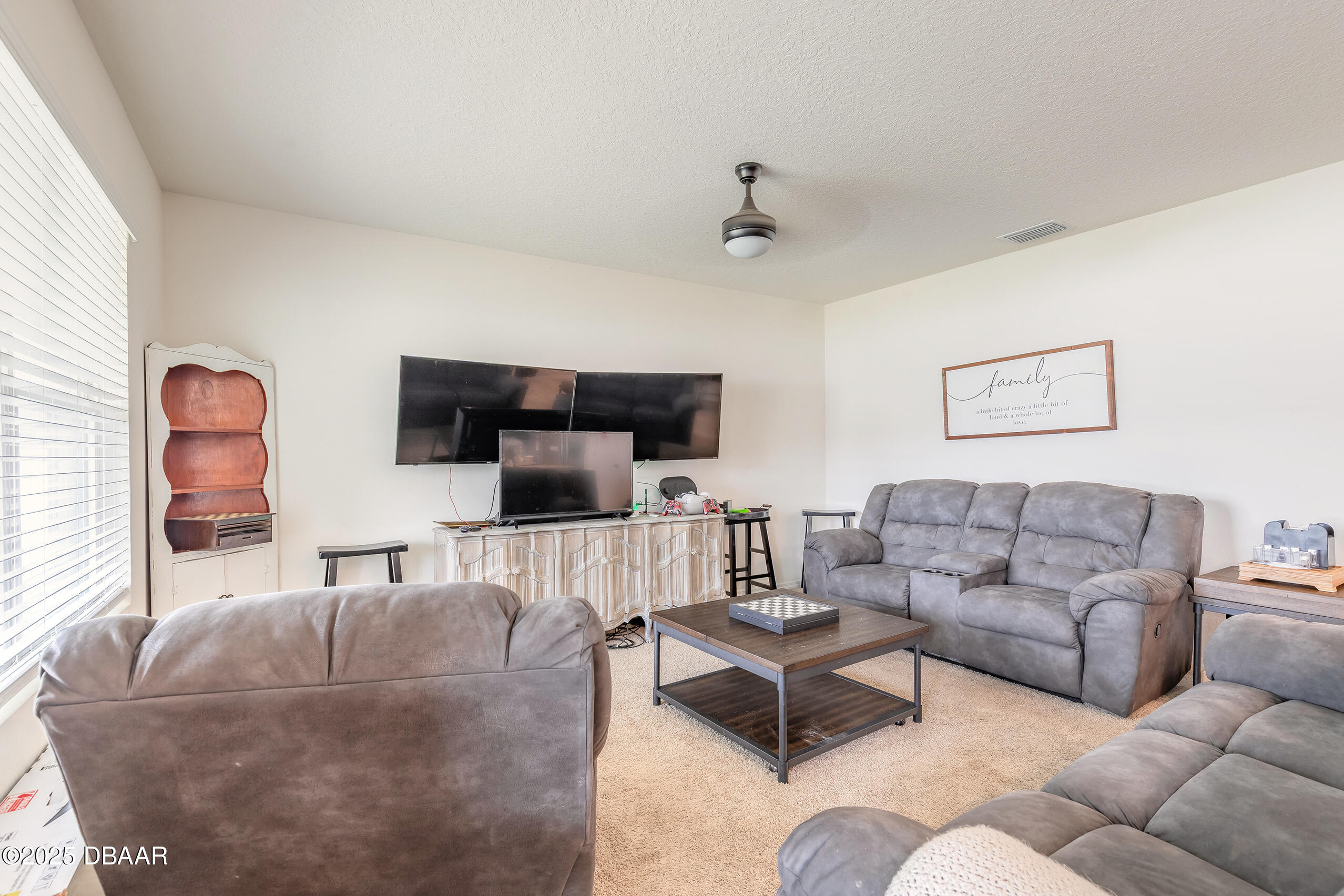 4273 NE 29th Place