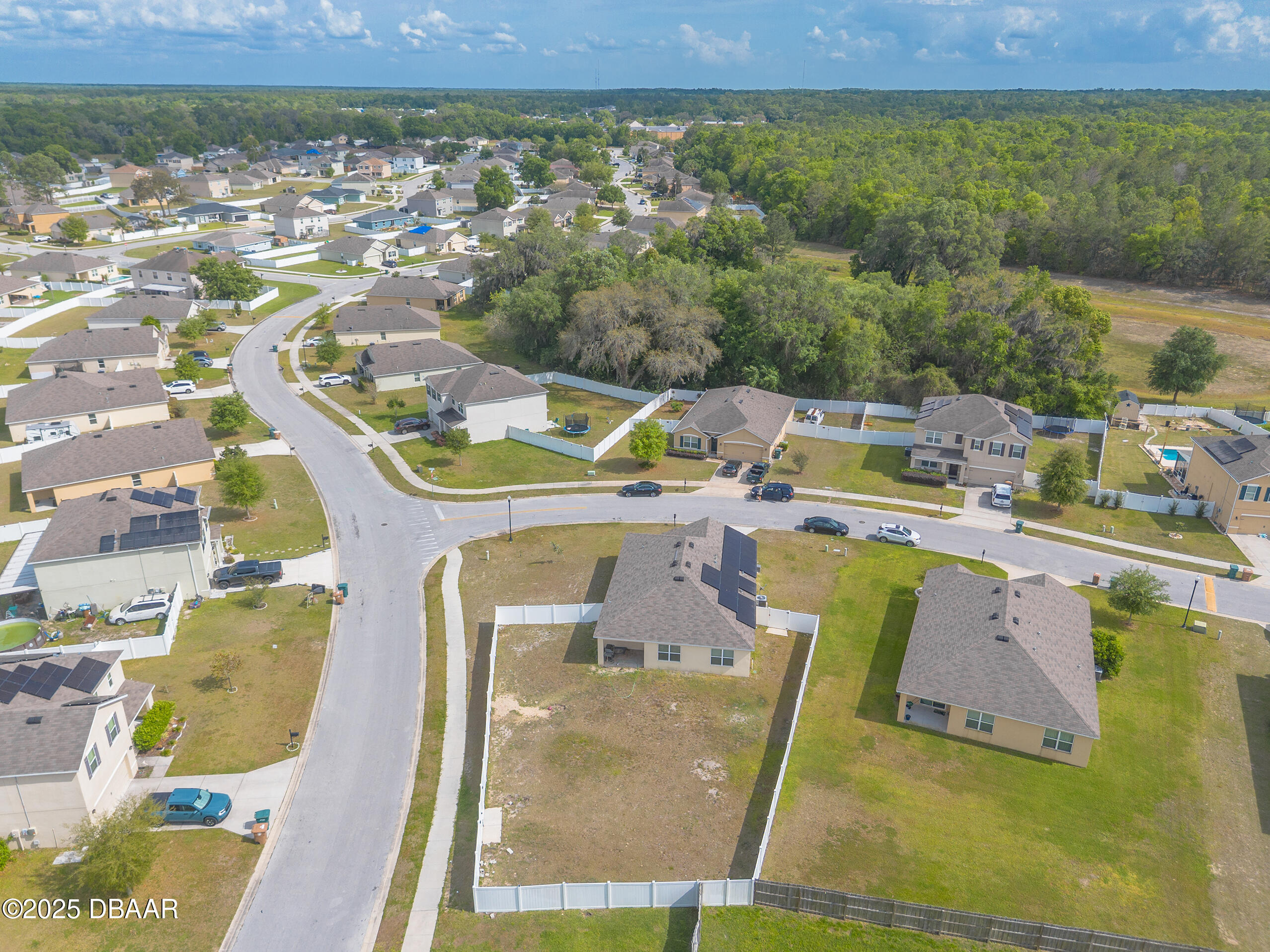 4273 NE 29th Place