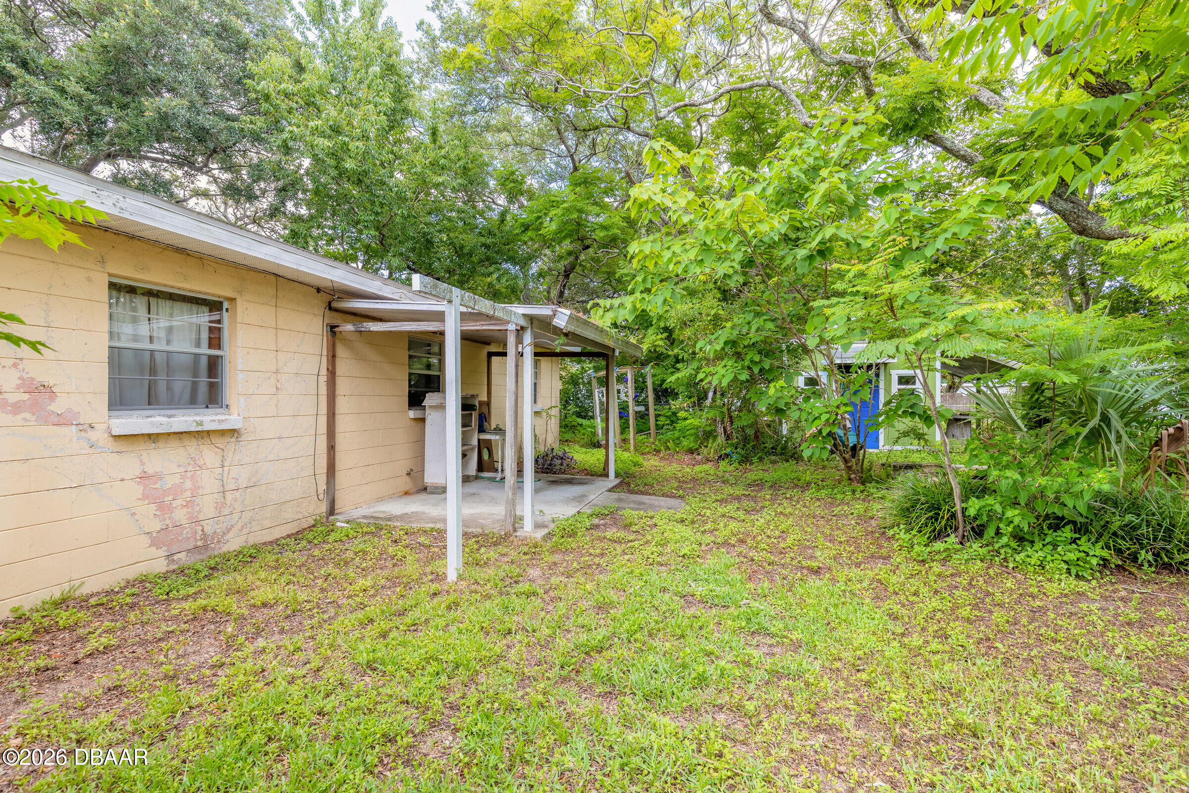 1219 Leon Lane