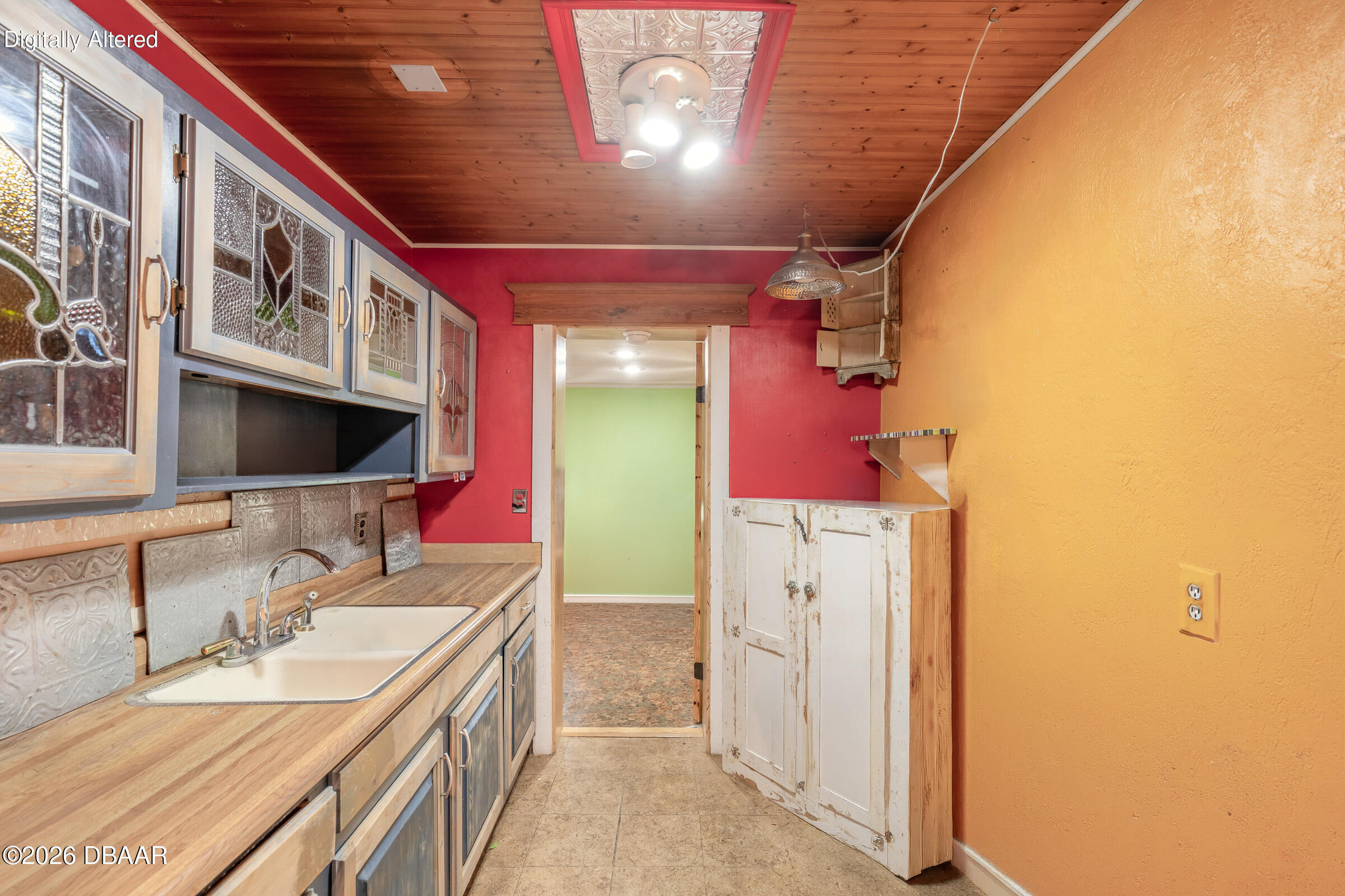 1219 Leon Lane