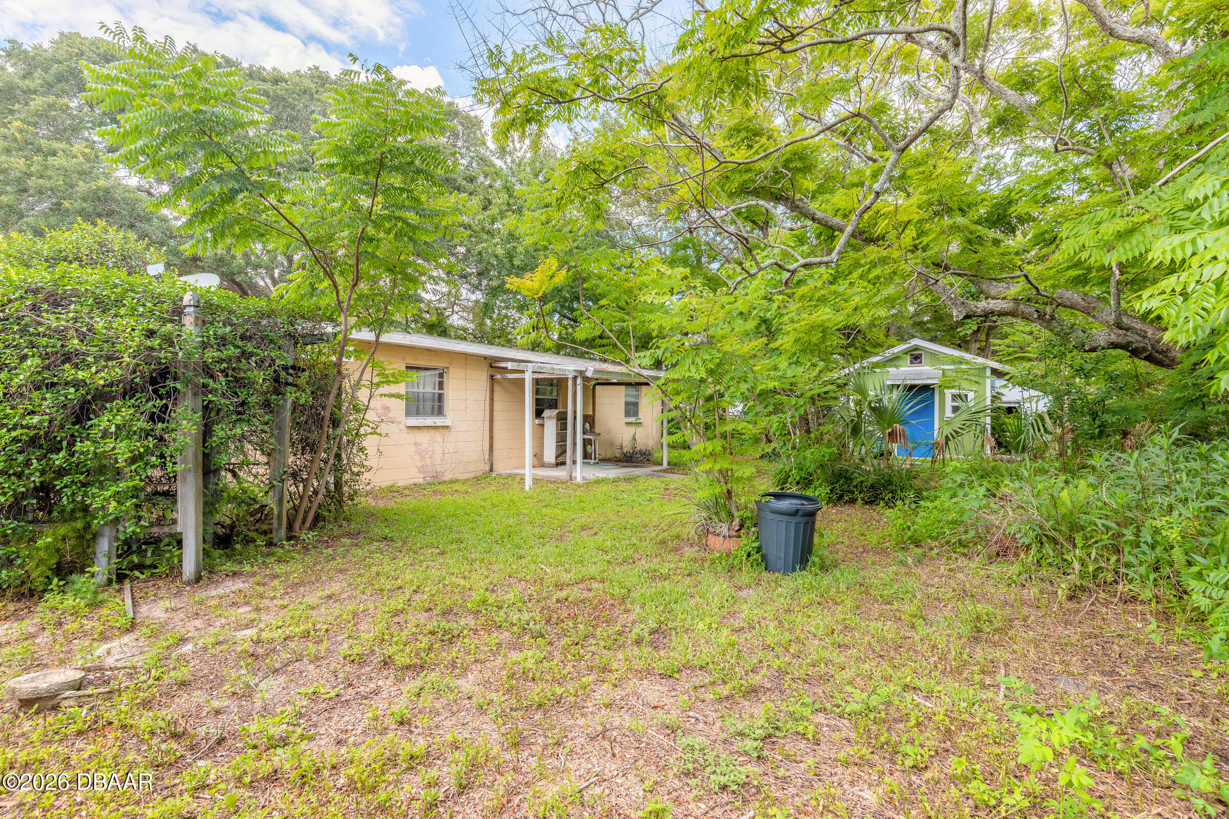 1219 Leon Lane