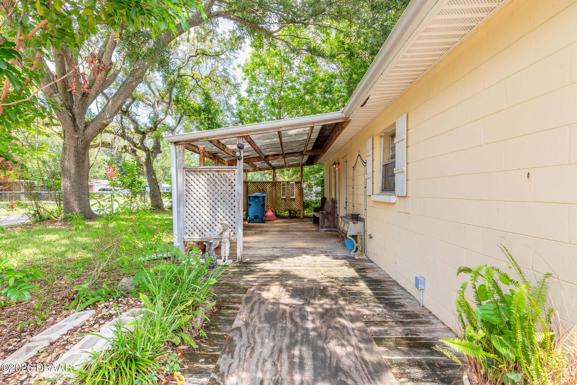 1219 Leon Lane