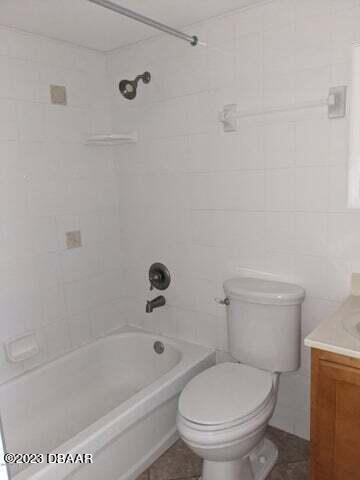 102 S Peninsula Drive 105