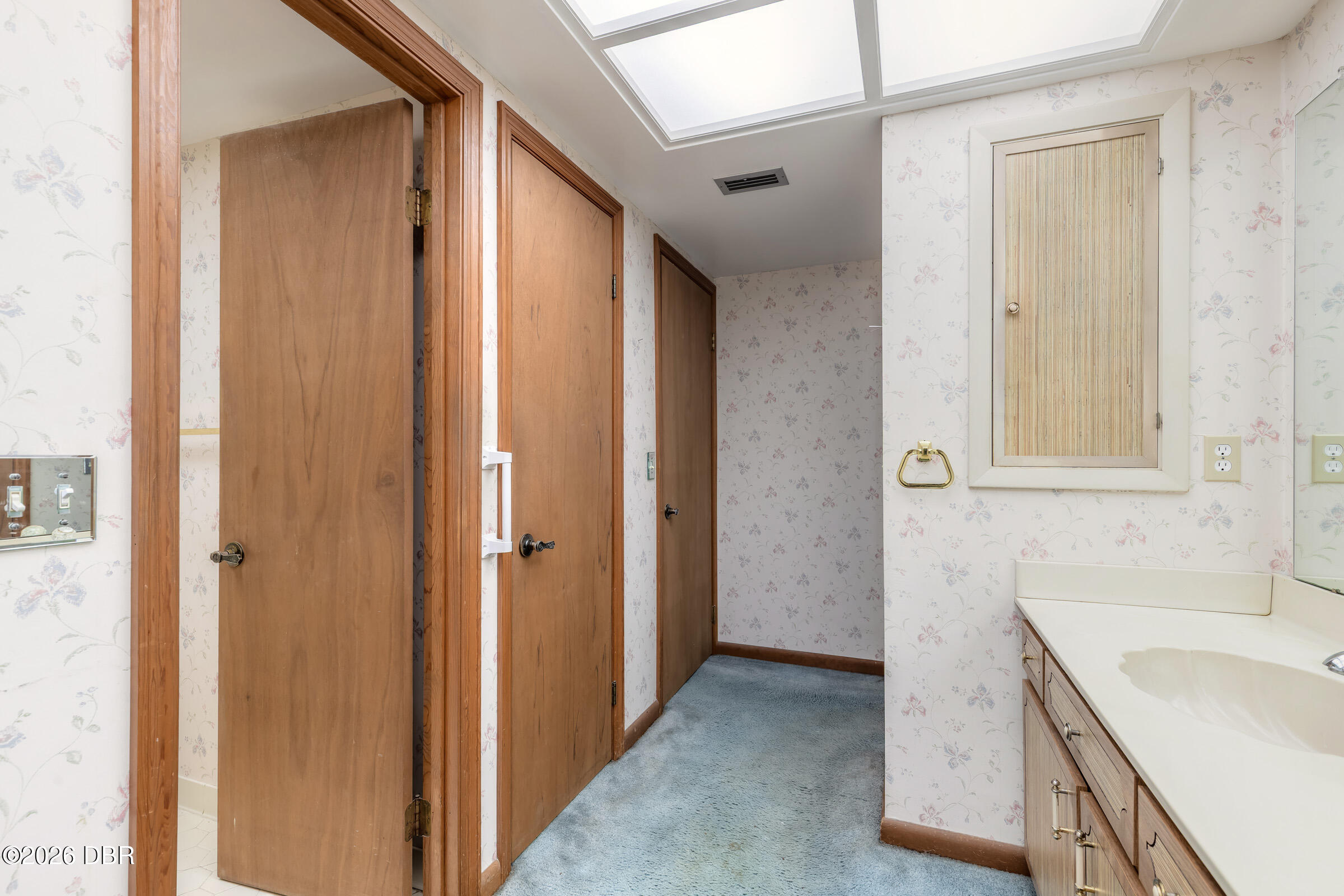 627 Ipswich Lane