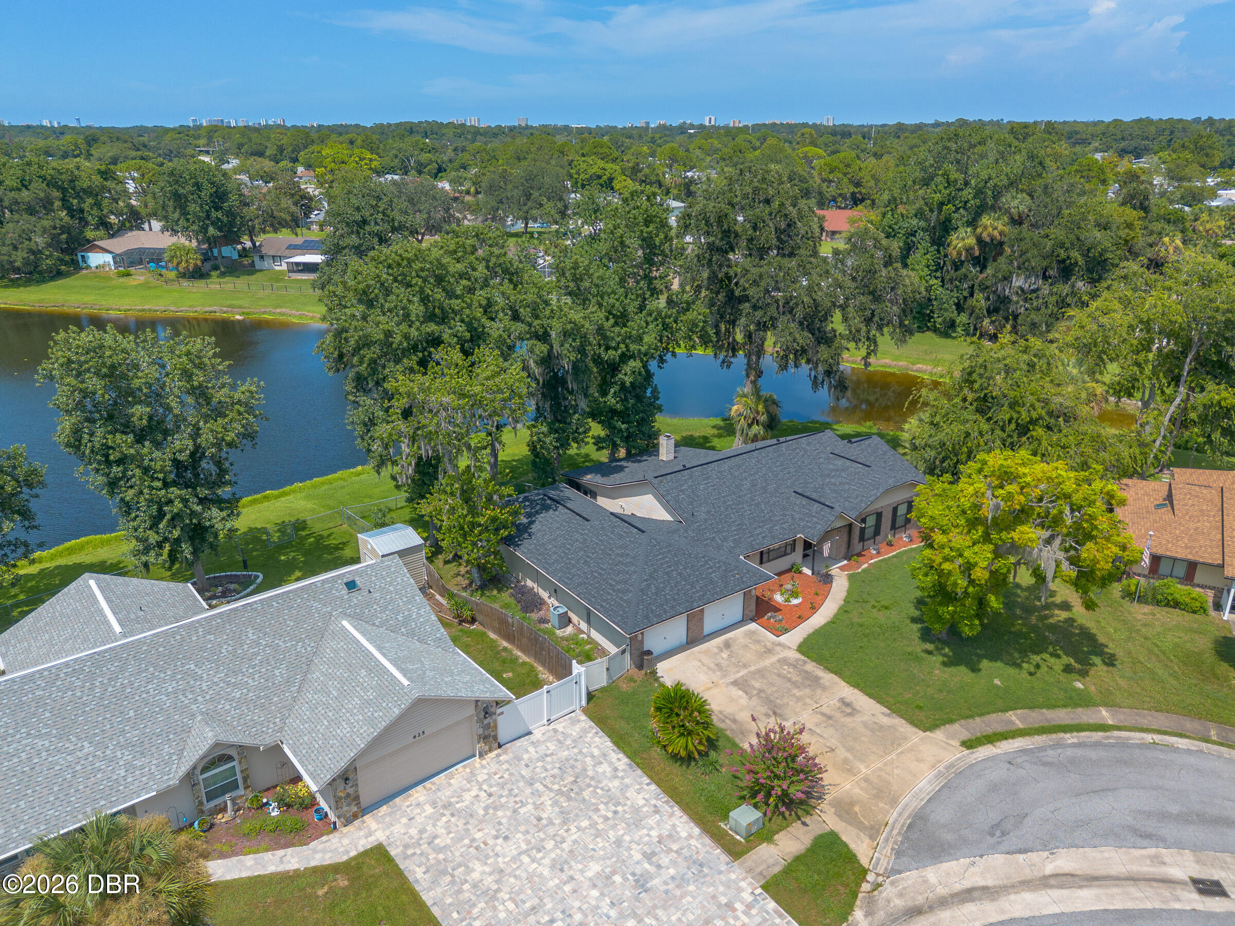 627 Ipswich Lane