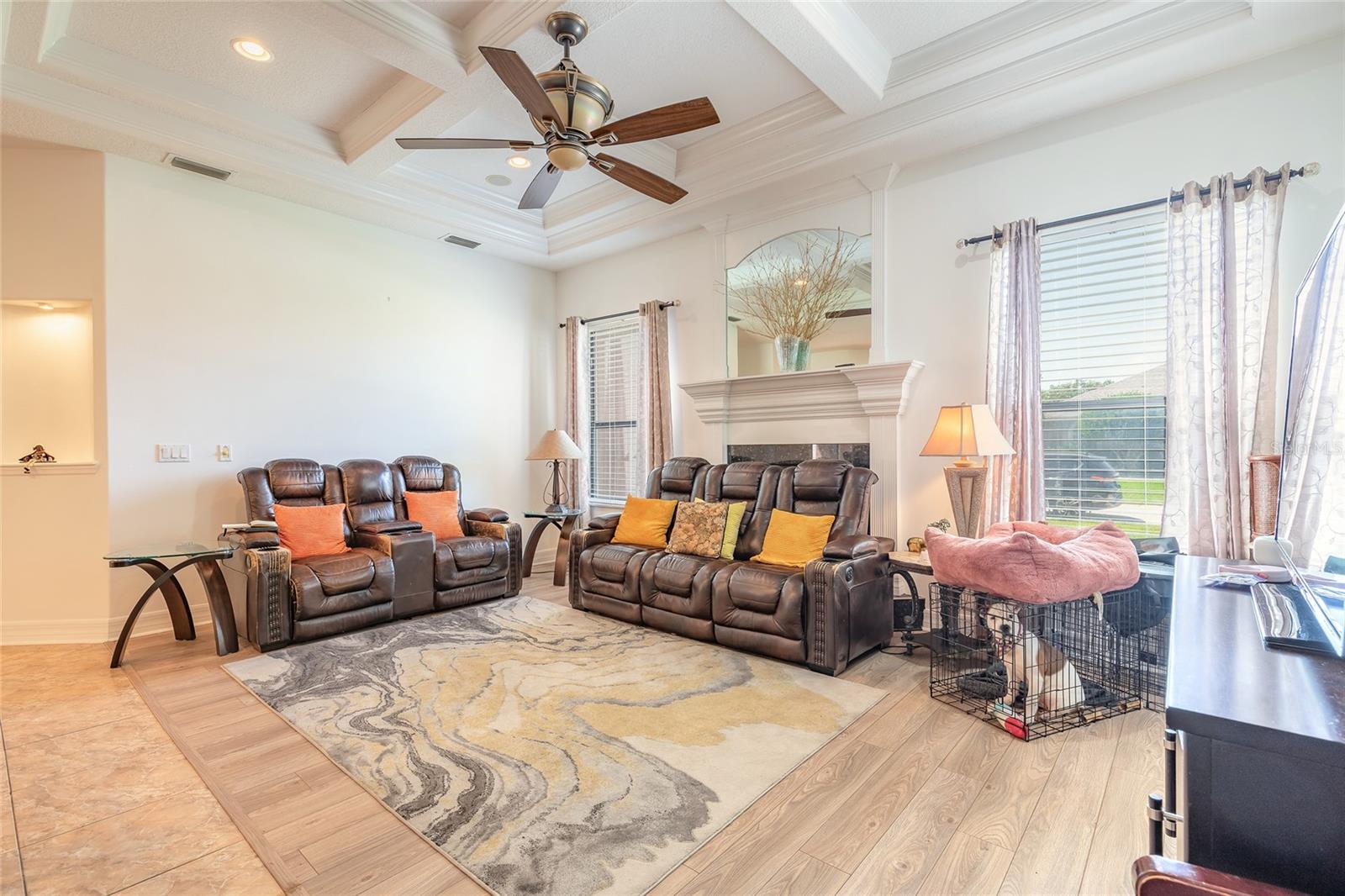 82 LANCELOT DR