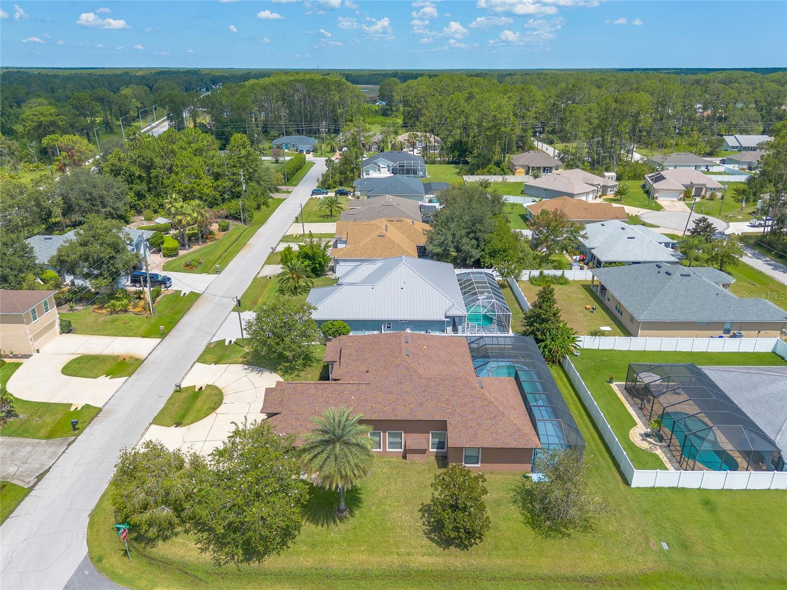 82 LANCELOT DR