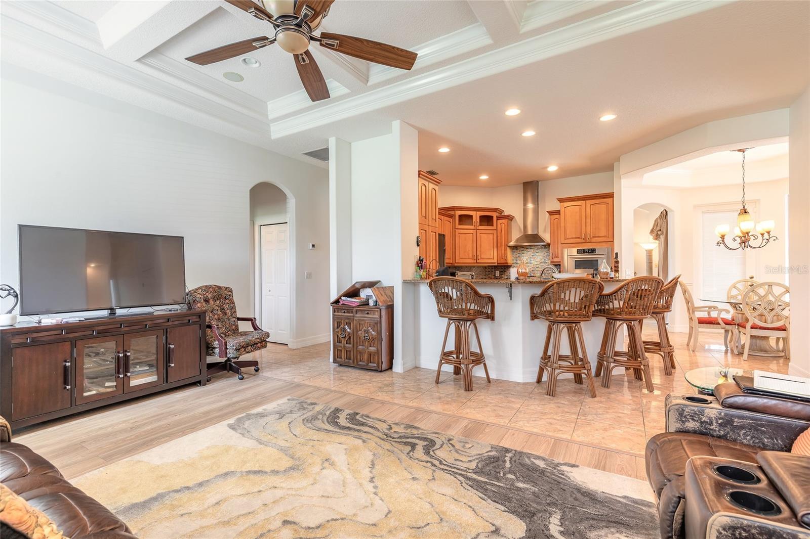 82 LANCELOT DR