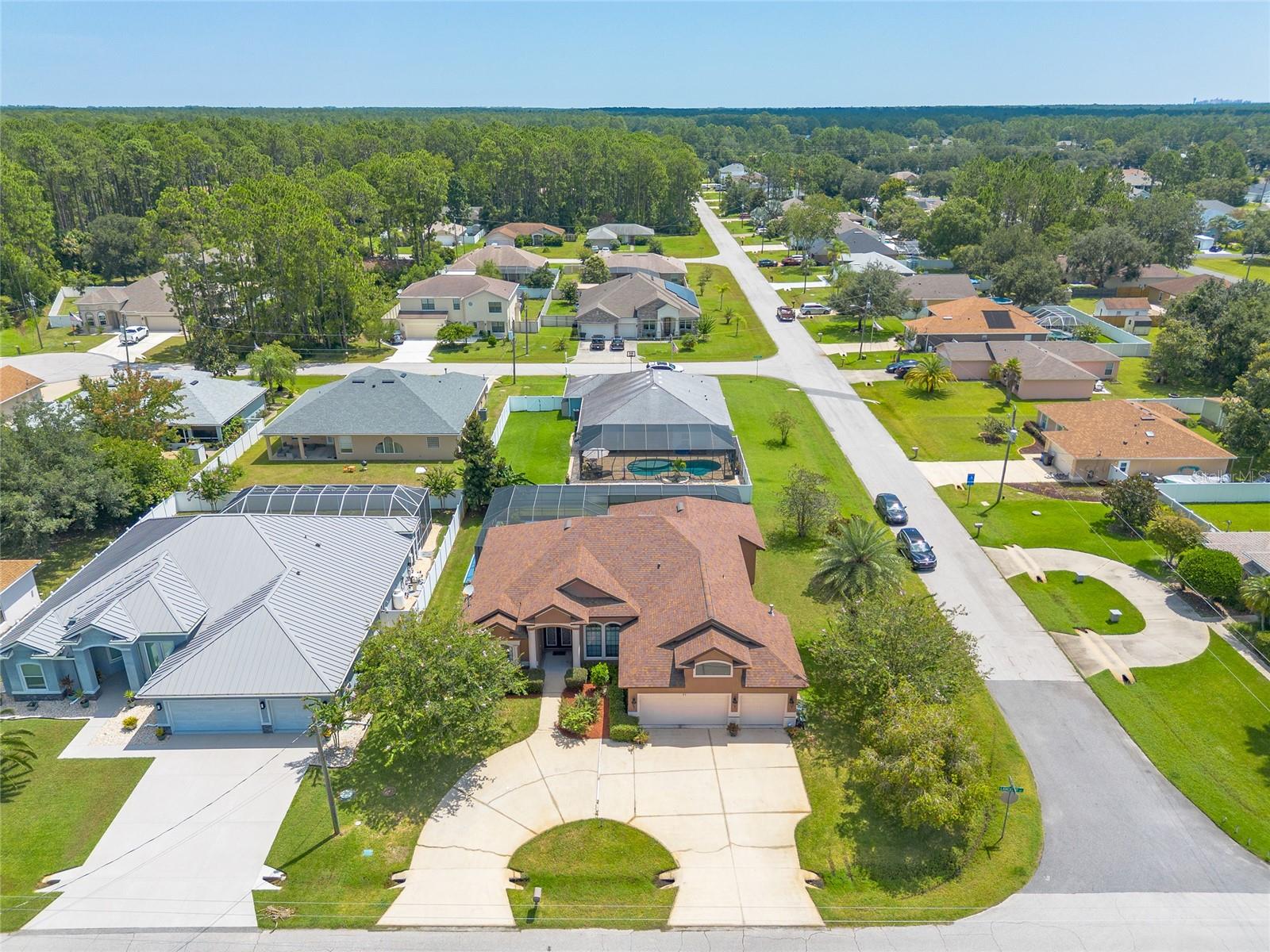82 LANCELOT DR