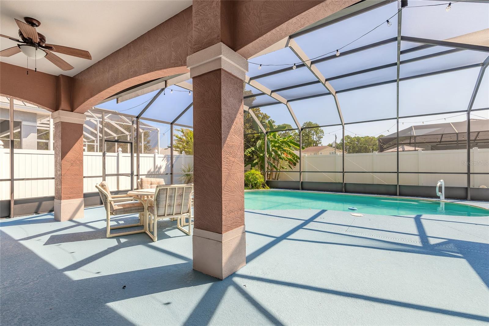 82 LANCELOT DR