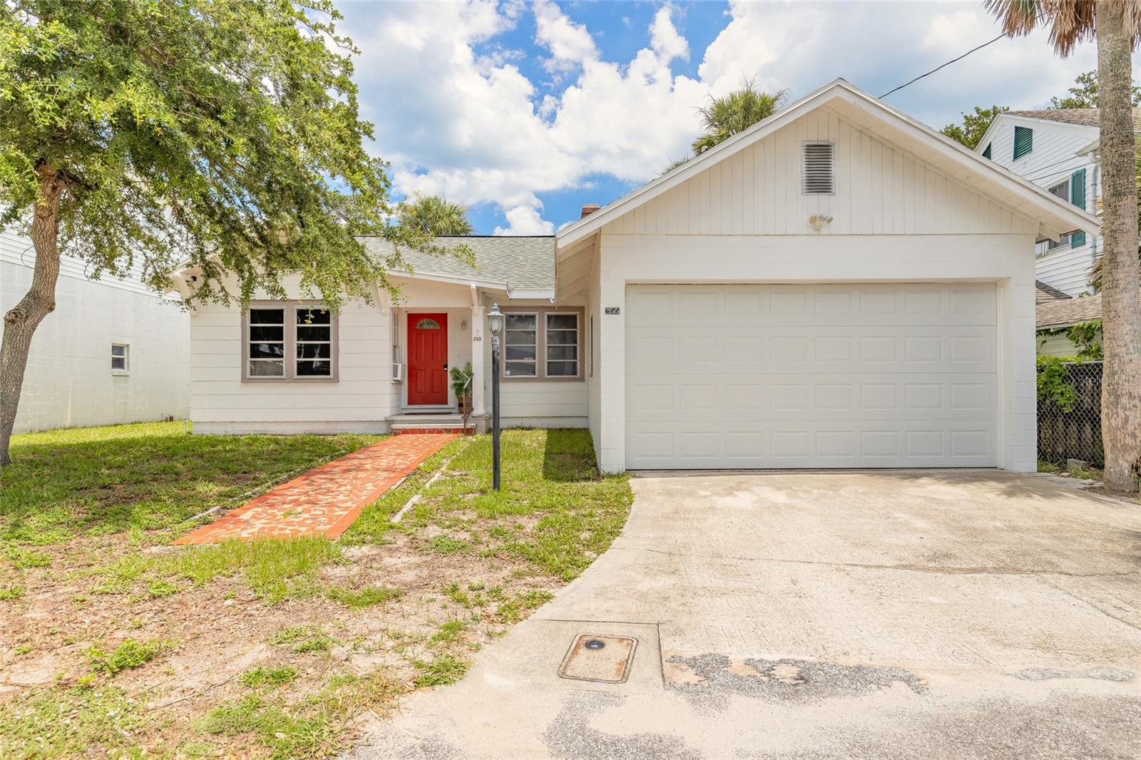 255 LEXINGTON DR