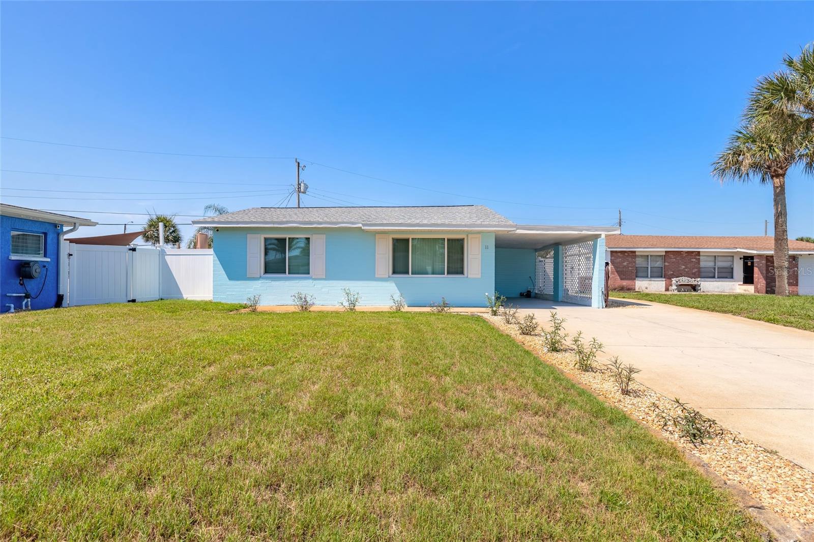 11 TROPICAL DR
