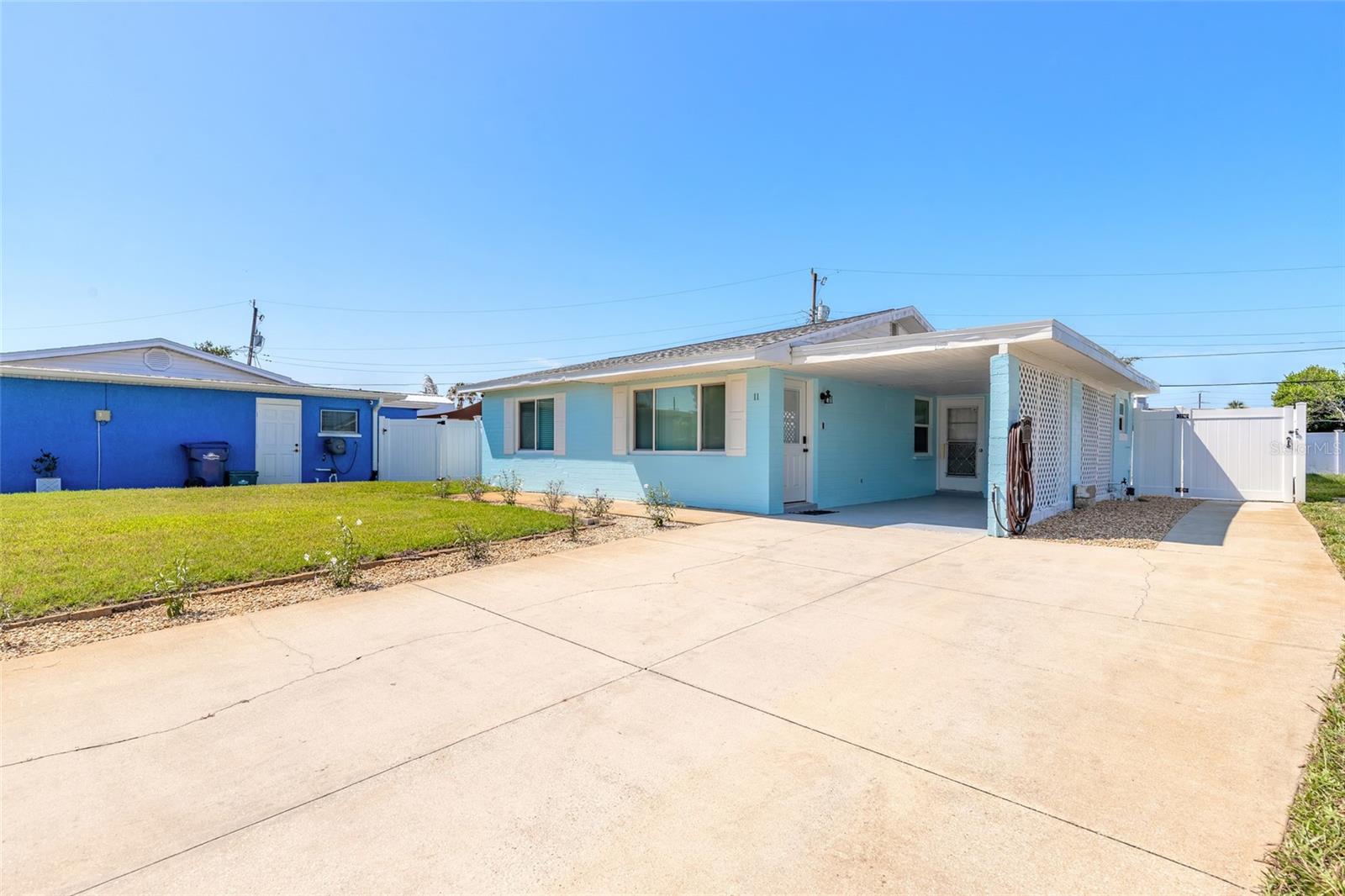 11 TROPICAL DR