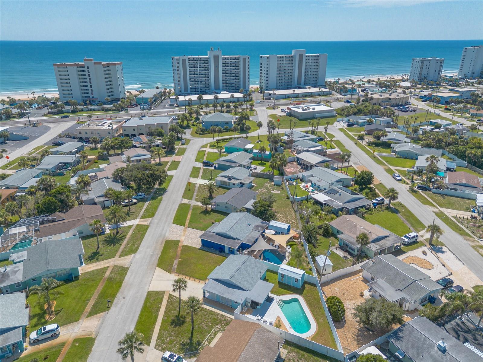 11 TROPICAL DR