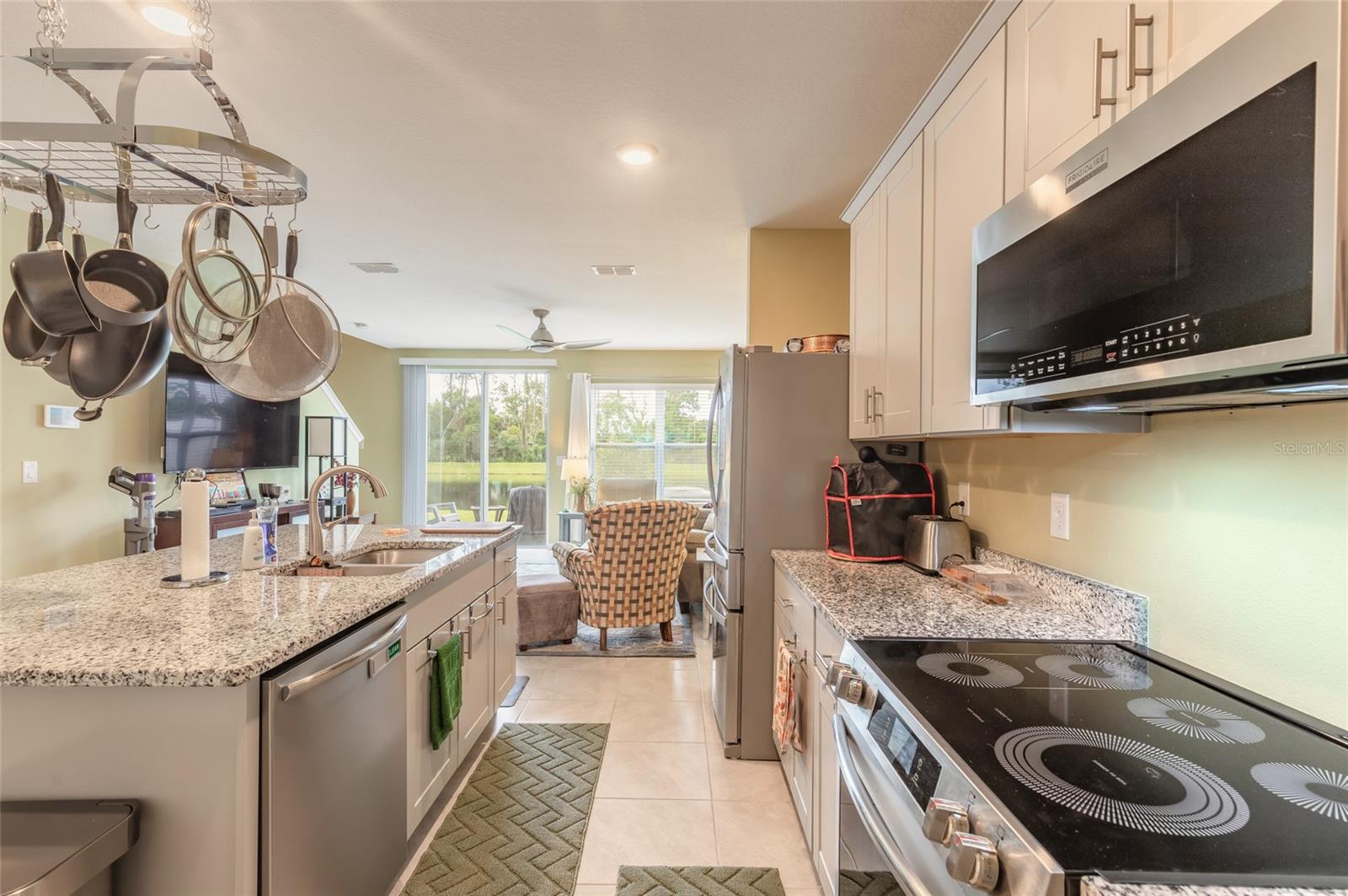 84 BELLA LAGO CIR