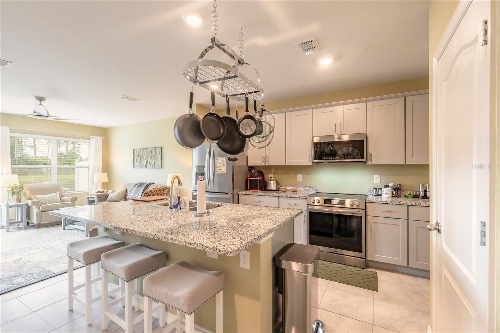 84 BELLA LAGO CIR