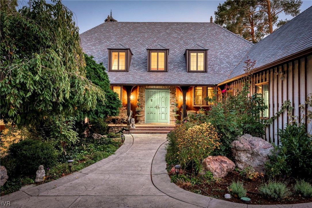 1960 Manzanita Lane