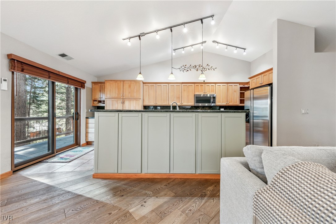 567 Silvertip