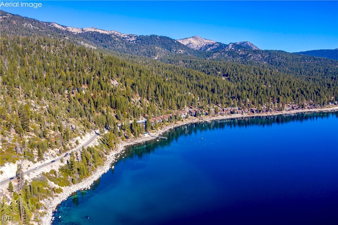 451 Lakeshore Boulevard