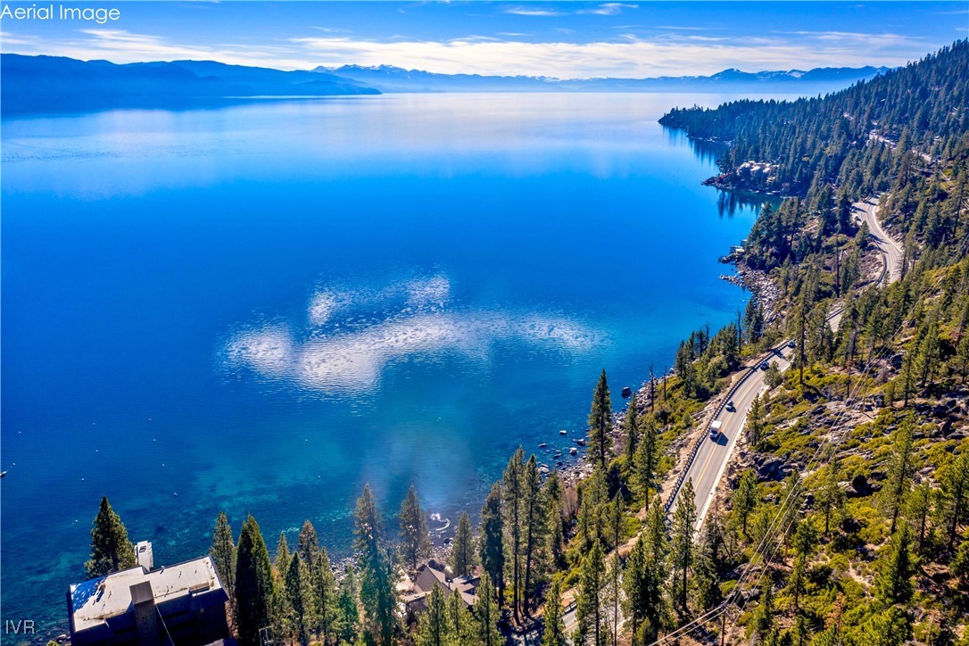 451 Lakeshore Boulevard