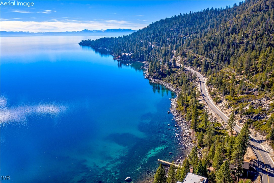 451 Lakeshore Boulevard