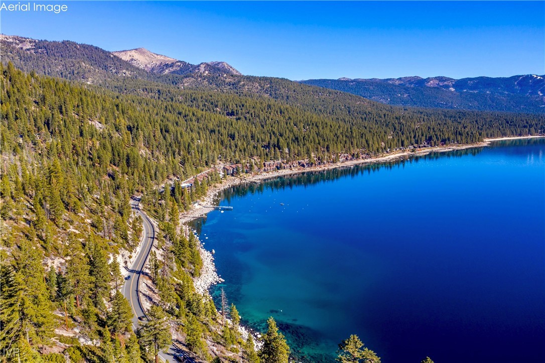 451 Lakeshore Boulevard